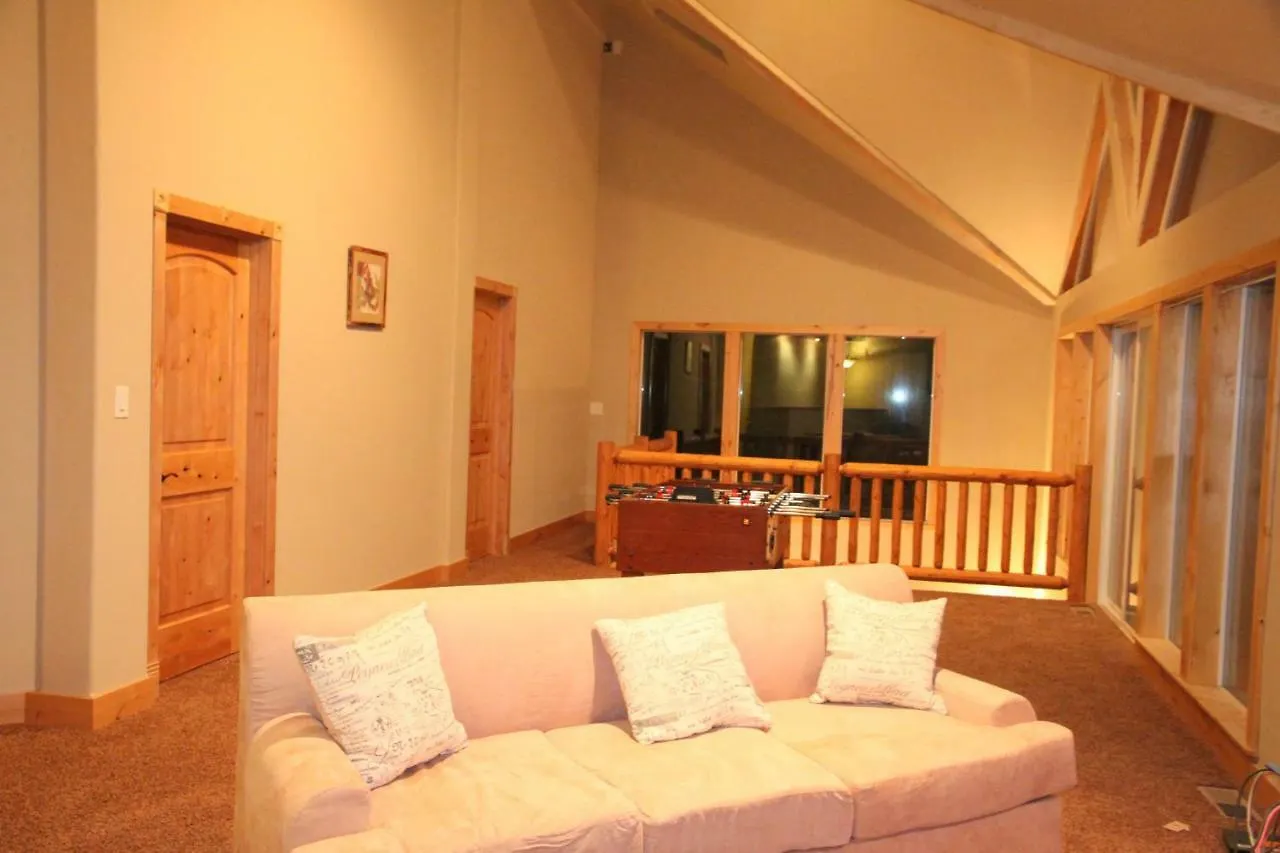 Luxurious Pioneer Lodge South Lake Tahoe United States